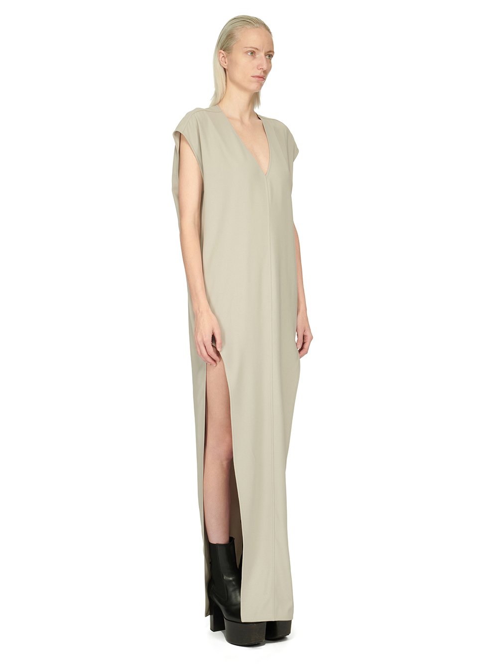 RICK OWENS FW23 LUXOR ARROWHEAD GOWN IN PEARL HEAVY CADY 