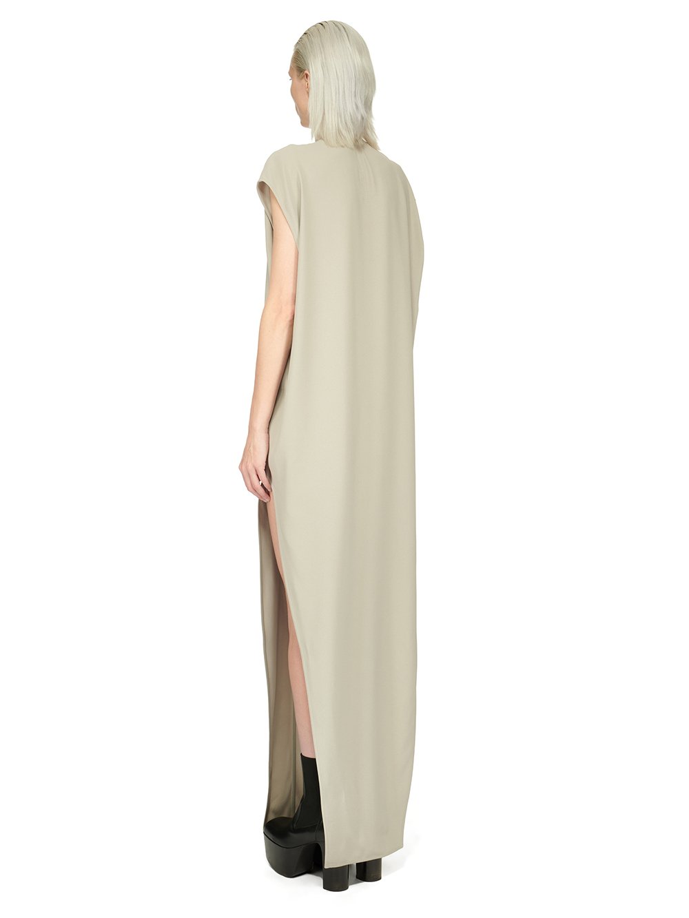 RICK OWENS FW23 LUXOR ARROWHEAD GOWN IN PEARL HEAVY CADY 