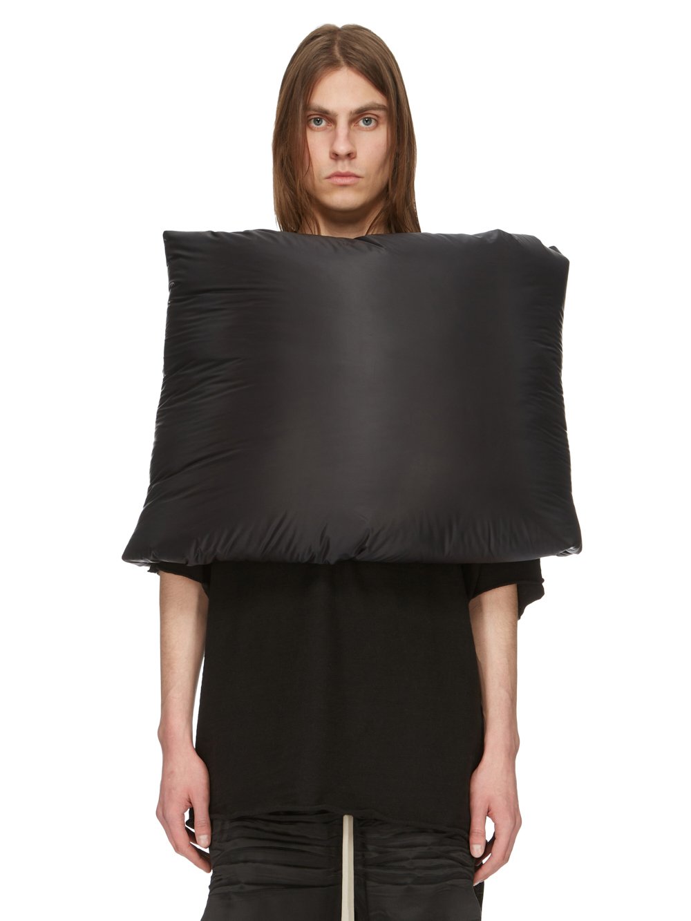 RICK OWENS FW23 LUXOR RUNWAY DONUT COWL IN BLACK RECYCLED NYLON