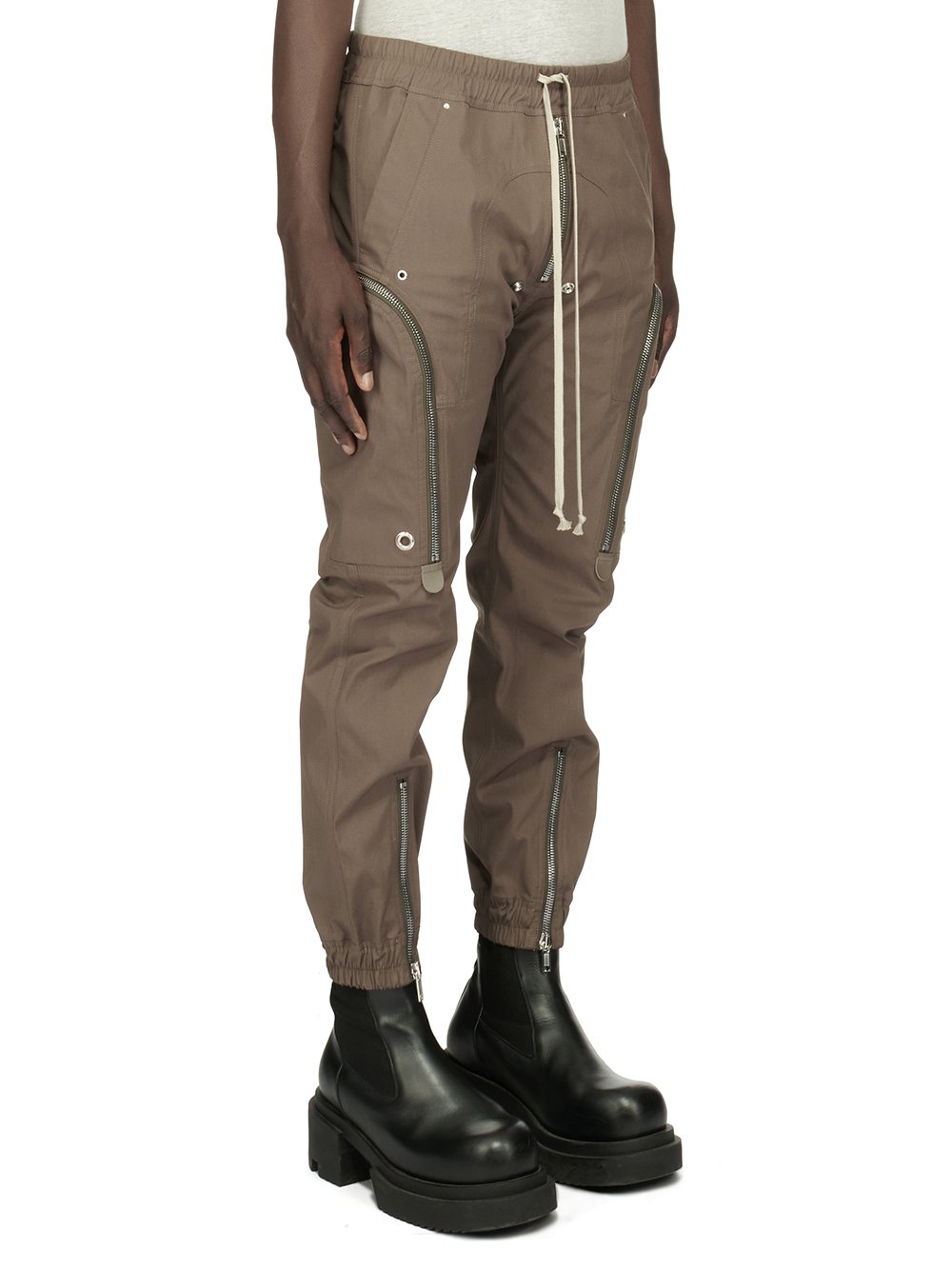RICK OWENS FW23 LUXOR BAUHAUS CARGO IN DUST GREY HEAVY COTTON POPLIN