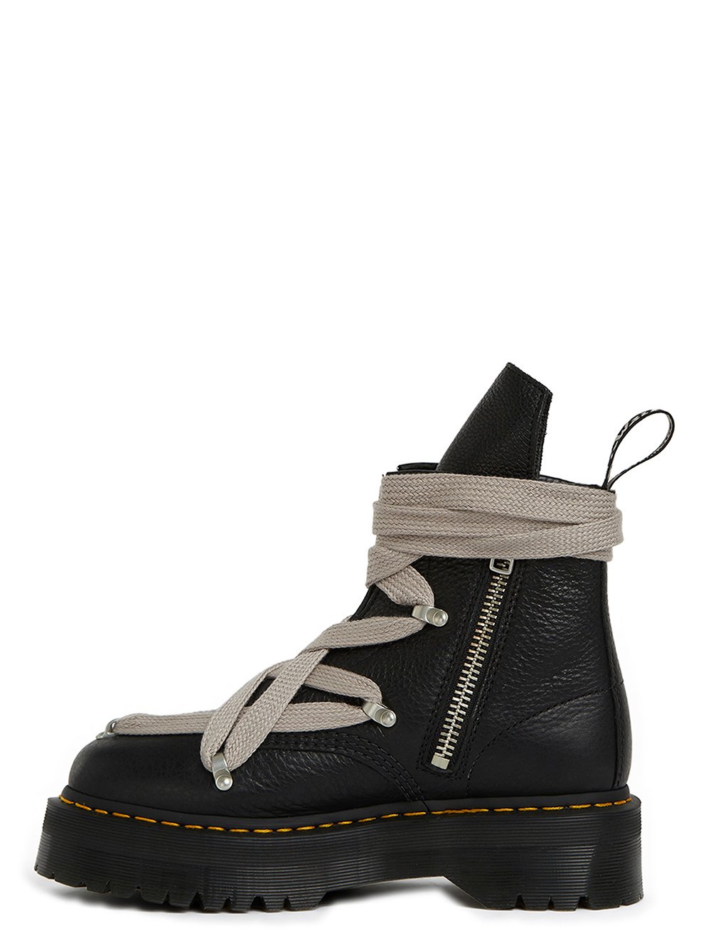 DR. MARTENS x RICK OWENS FW22 STROBE 1460 DR MARTENS BLACK BOOT IN MATTE GRAINY COW LEATHER. 