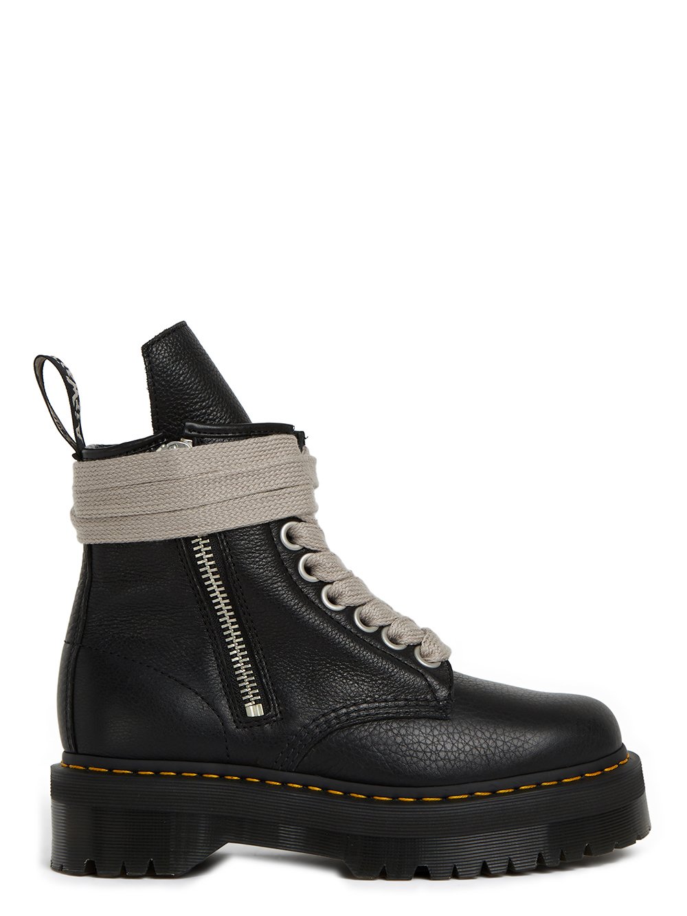 DR. MARTENS x RICK OWENS FW22 STROBE 1460 DR MARTENS BLACK BOOT IN MATTE GRAINY COW LEATHER. 